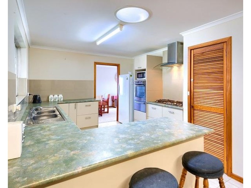 18 Hofrad Court, Yakamia WA 6330