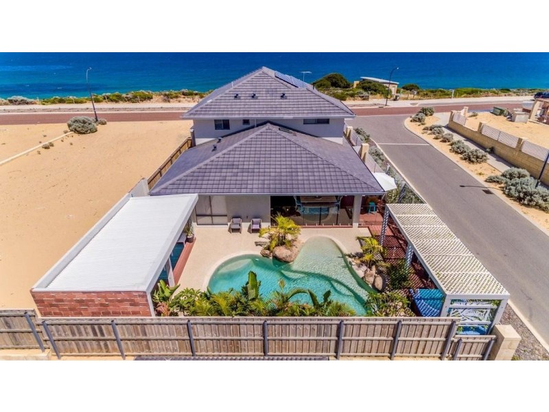 32 Acerosa Boulevard, Halls Head WA 6210