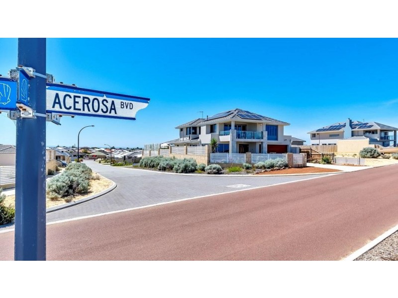 32 Acerosa Boulevard, Halls Head WA 6210