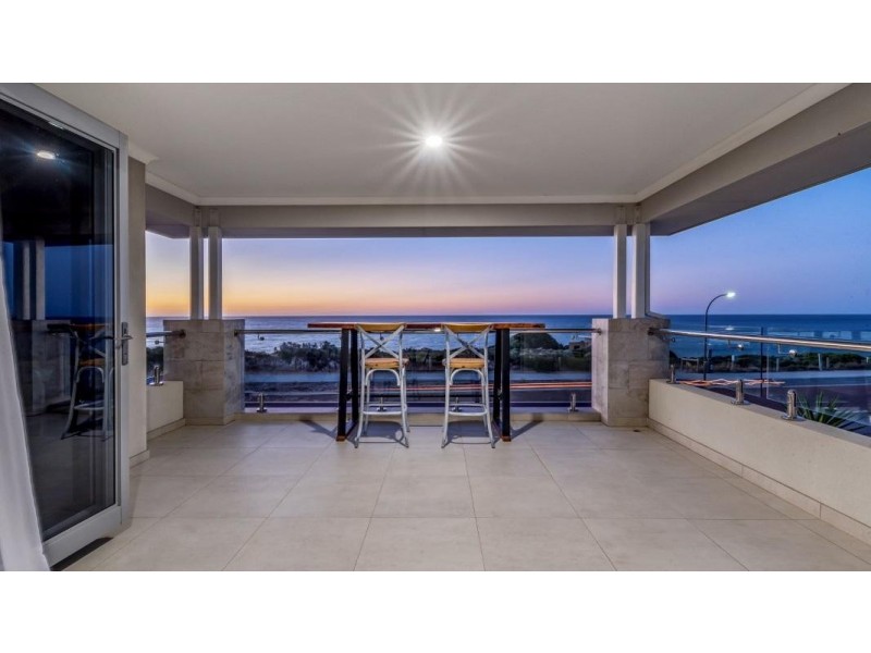 32 Acerosa Boulevard, Halls Head WA 6210