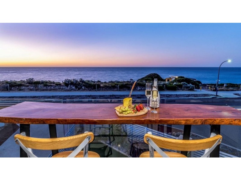 32 Acerosa Boulevard, Halls Head WA 6210