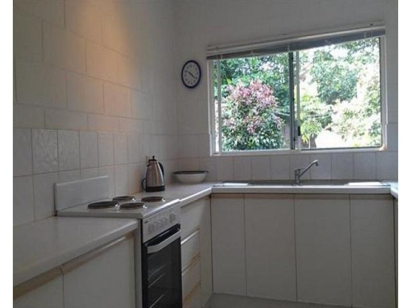 11 Royal Palm Drive, Mission Beach QLD 4852