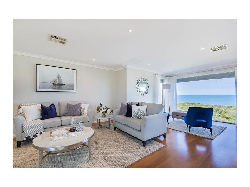 18 Ronsard Drive, San Remo WA 6210