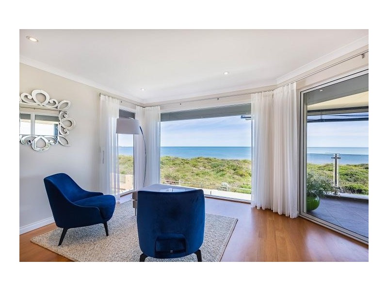 18 Ronsard Drive, San Remo WA 6210