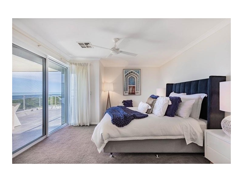 18 Ronsard Drive, San Remo WA 6210