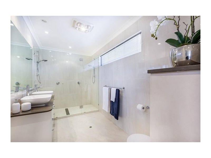 18 Ronsard Drive, San Remo WA 6210