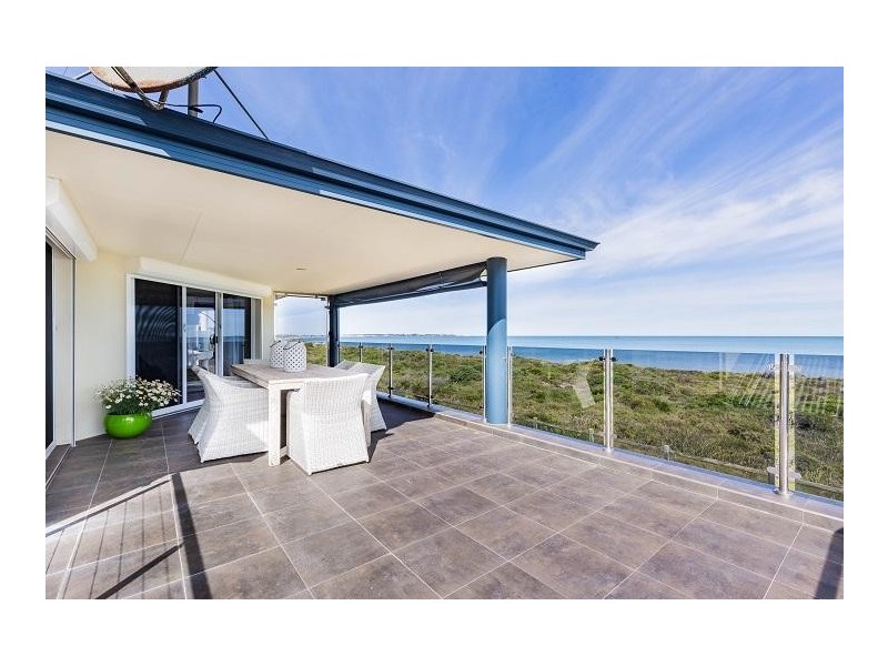 18 Ronsard Drive, San Remo WA 6210