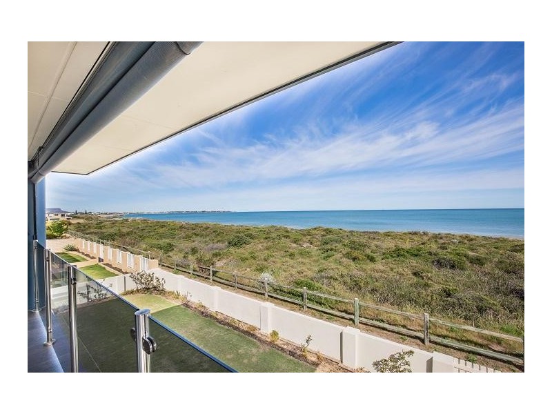 18 Ronsard Drive, San Remo WA 6210