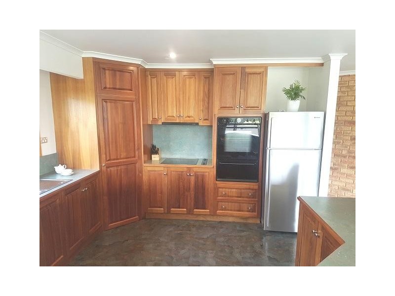 1 Fairway Drive, Penguin TAS 7316