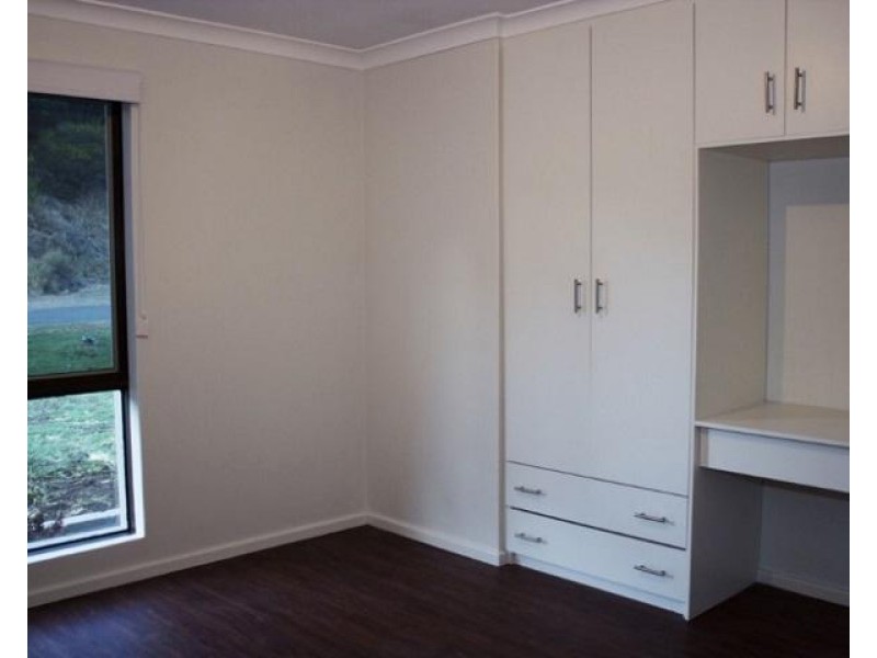 11 Maiden Park Road, Withers WA 6230