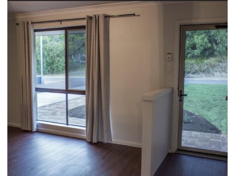 11 Maiden Park Road, Withers WA 6230