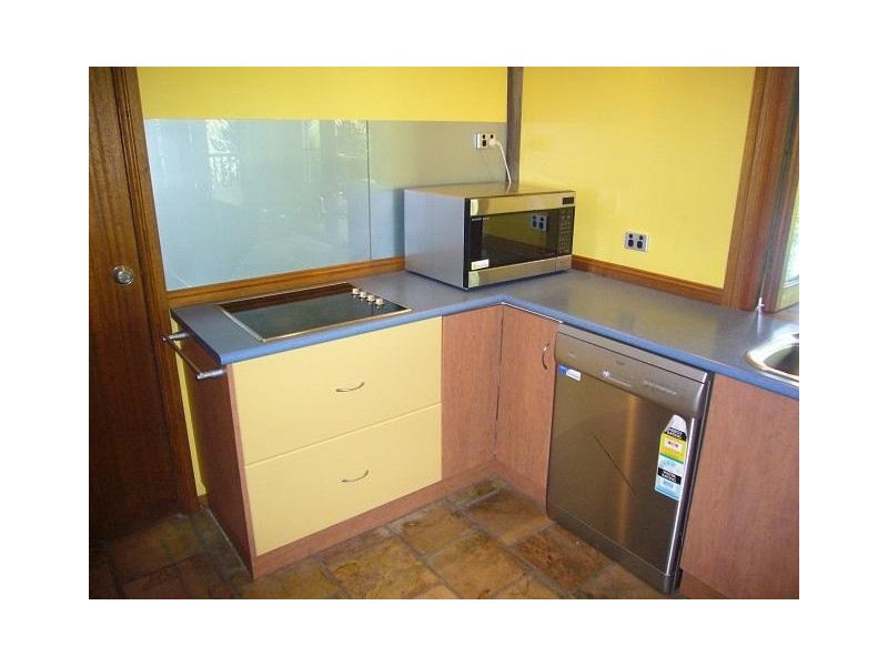 25 Bellevue Crescent, Edge Hill QLD 4870