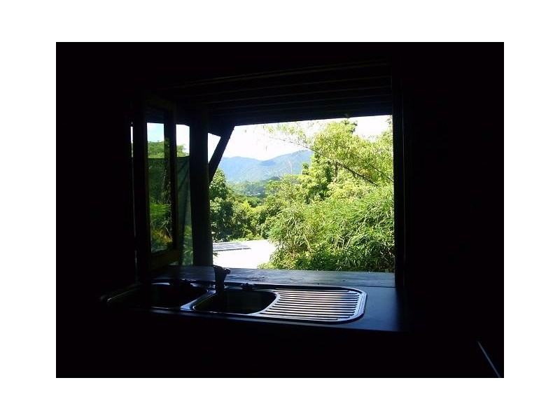 25 Bellevue Crescent, Edge Hill QLD 4870