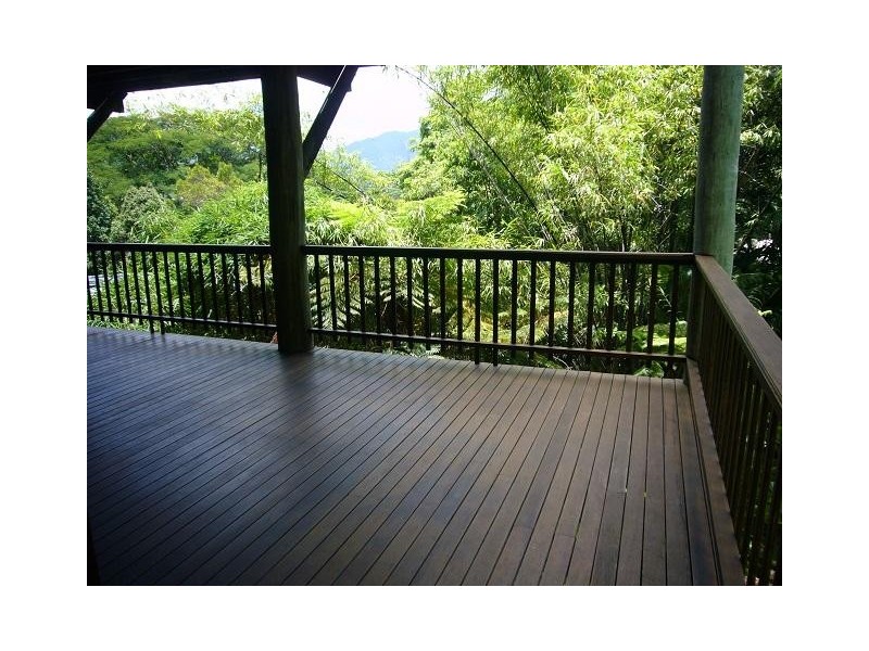 25 Bellevue Crescent, Edge Hill QLD 4870