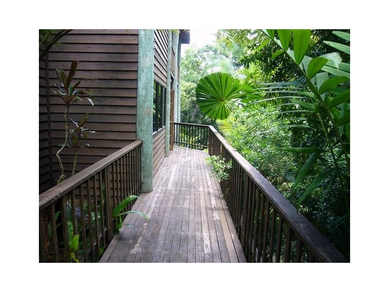 25 Bellevue Crescent, Edge Hill QLD 4870