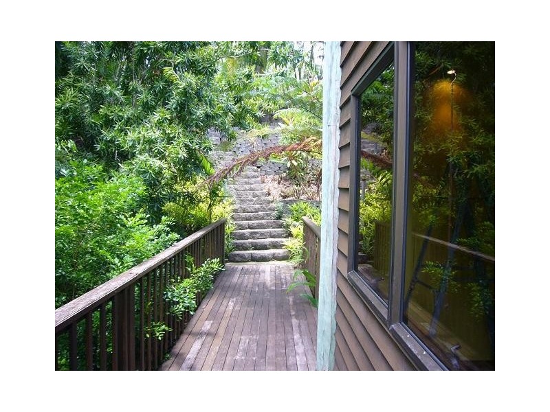 25 Bellevue Crescent, Edge Hill QLD 4870