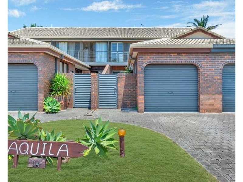 2/14 Aquila Court, Mermaid Waters QLD 4218