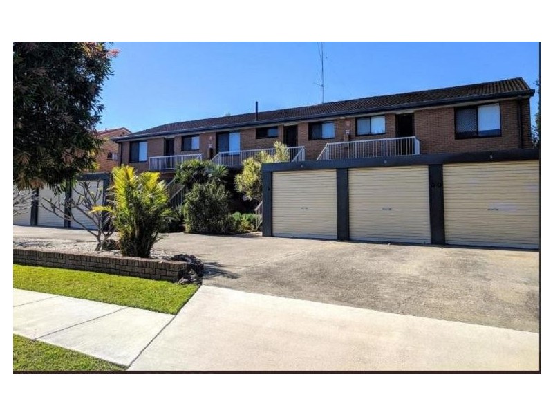 2/17 Sonia Street, Mermaid Waters QLD 4218
