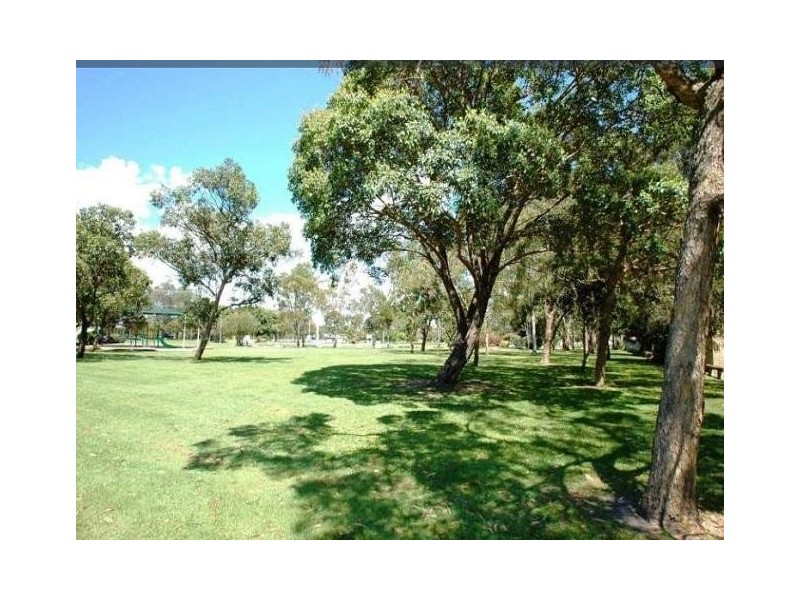 2/17 Sonia Street, Mermaid Waters QLD 4218