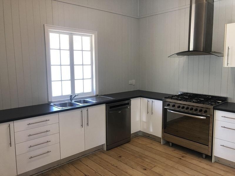 84 Rainworth Road, Bardon QLD 4065