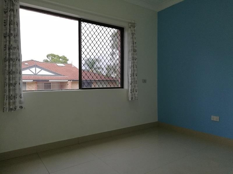 2/61-63 Windsor Road, Merrylands NSW 2160