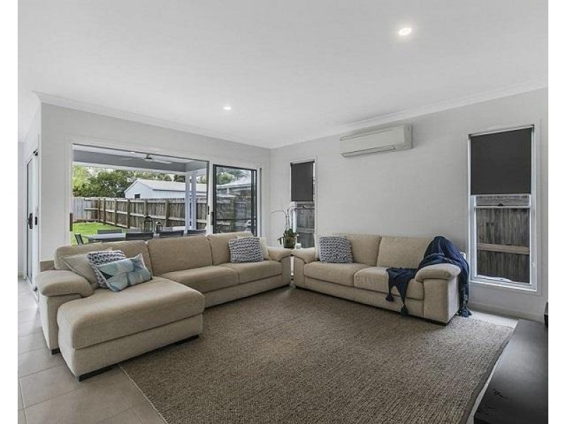 15A Russell Street, Cleveland QLD 4163