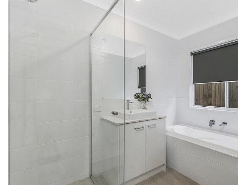 15A Russell Street, Cleveland QLD 4163