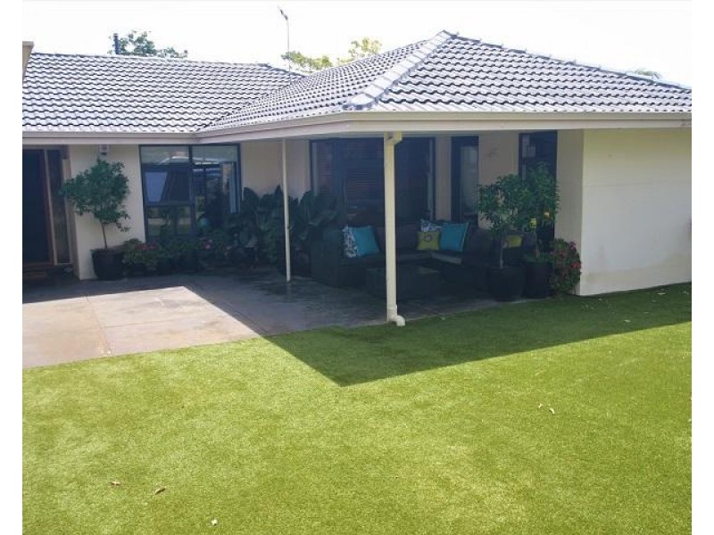 10 Dunster Street, Karrinyup WA 6018