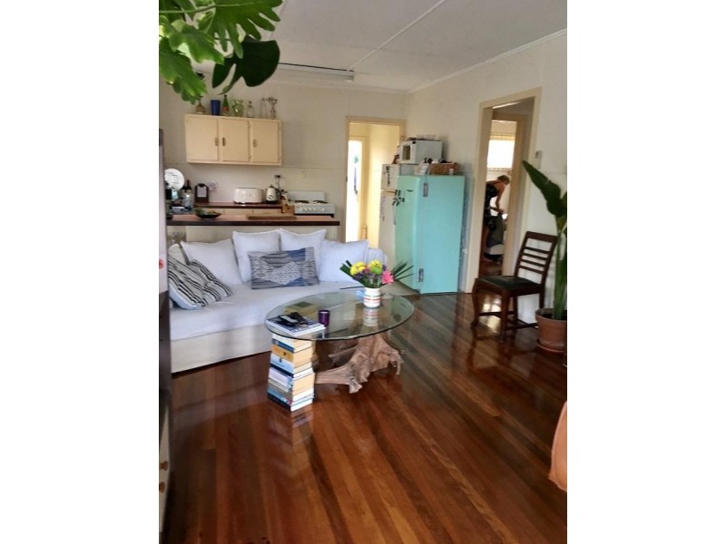 2/16 Gardenia Grove, Burleigh Heads QLD 4220