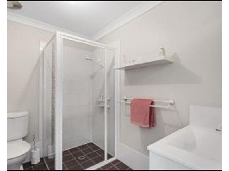 17 Upton Street, Soldiers Point NSW 2317