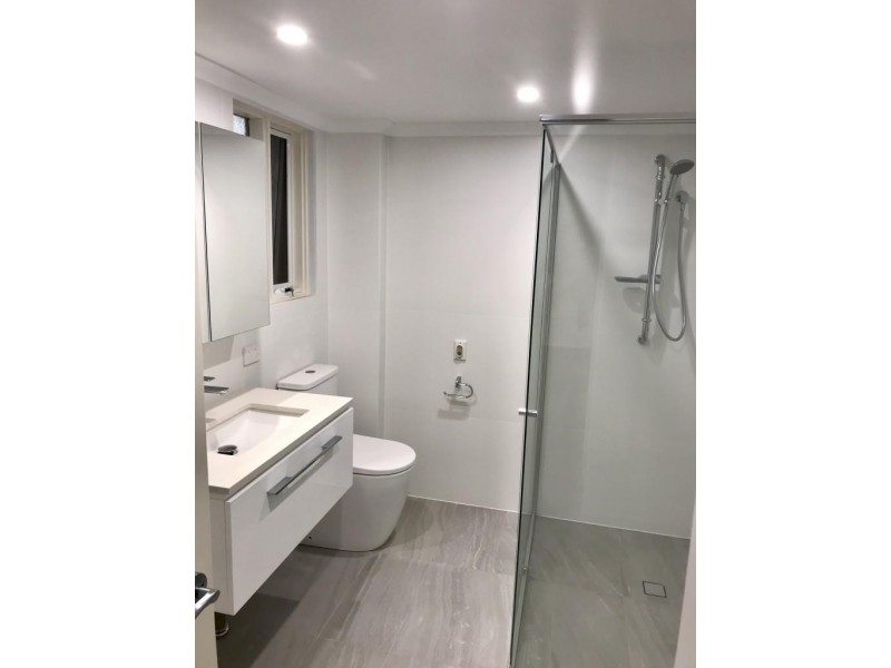 2/10 Minkara Road, Bayview NSW 2104