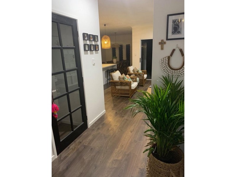 16 Eliza Close, The Gap QLD 4061