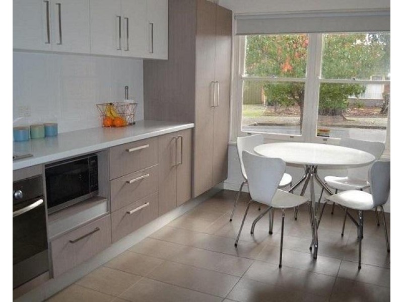 1 Hamish Grove, Rostrevor SA 5073