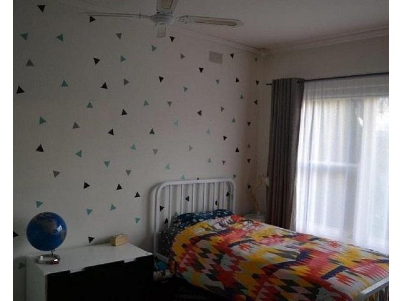 1 Hamish Grove, Rostrevor SA 5073