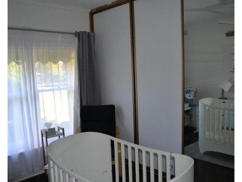 1 Hamish Grove, Rostrevor SA 5073