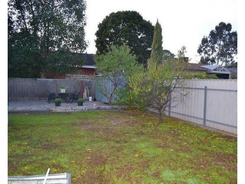 1 Hamish Grove, Rostrevor SA 5073