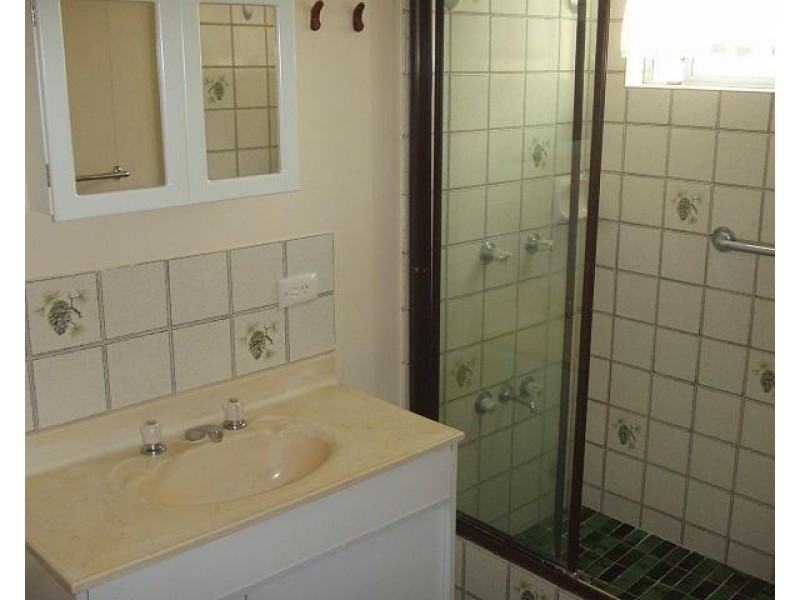 2/49 Frank Street, Kirwan QLD 4817