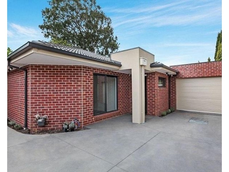 2/8 Barwon Avenue, Reservoir VIC 3073