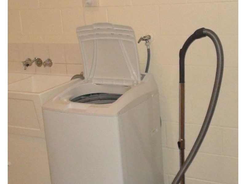 1-4/6 Wenitong Street, West Gladstone QLD 4680