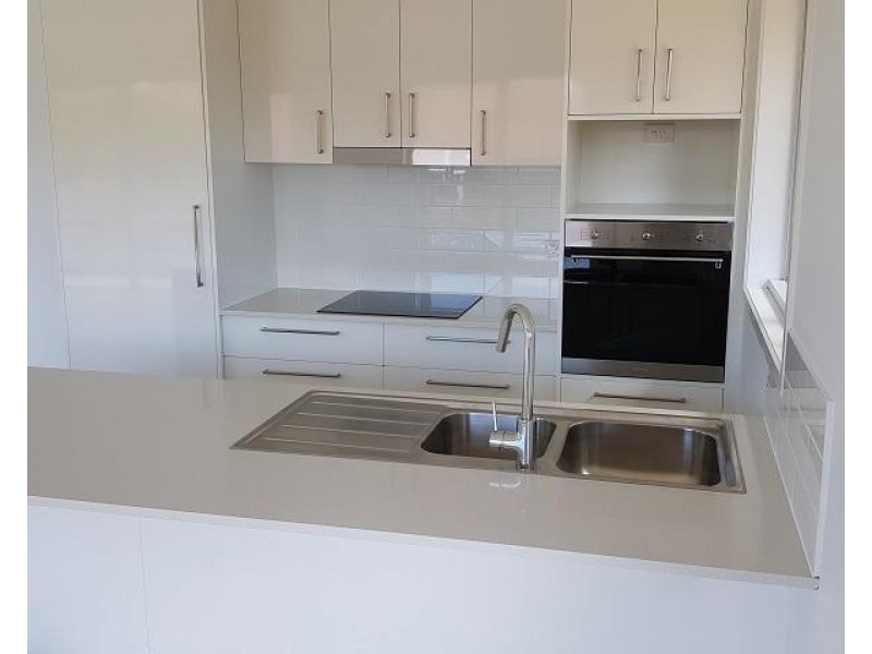 2/13 Swift Place, Kingston TAS 7050