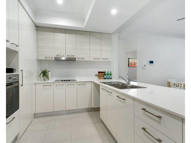 10/43-45 Sims Esplanade, Yorkeys Knob QLD 4878
