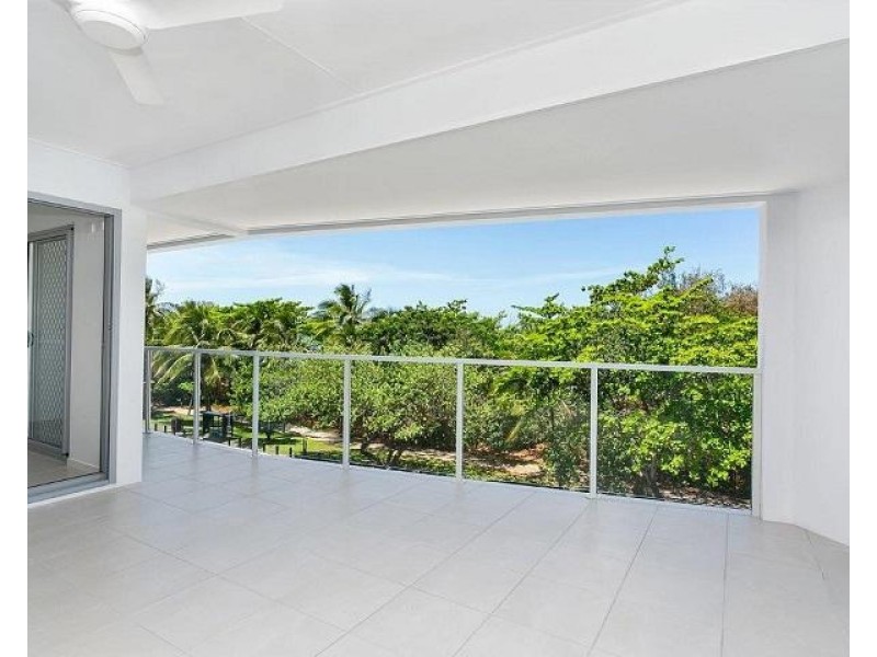 10/43-45 Sims Esplanade, Yorkeys Knob QLD 4878