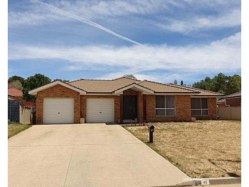 45 Fahy Crescent, Orange NSW 2800