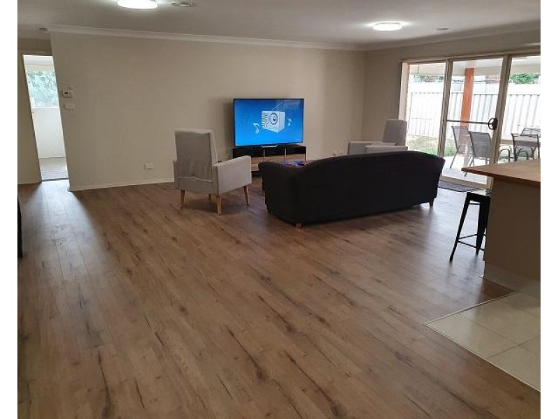 45 Fahy Crescent, Orange NSW 2800