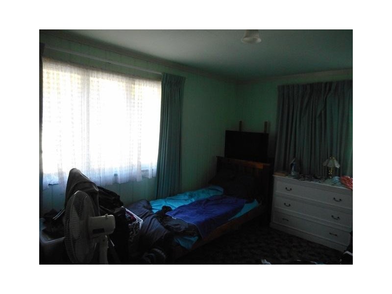 13 Pine Avenue, Beenleigh QLD 4207