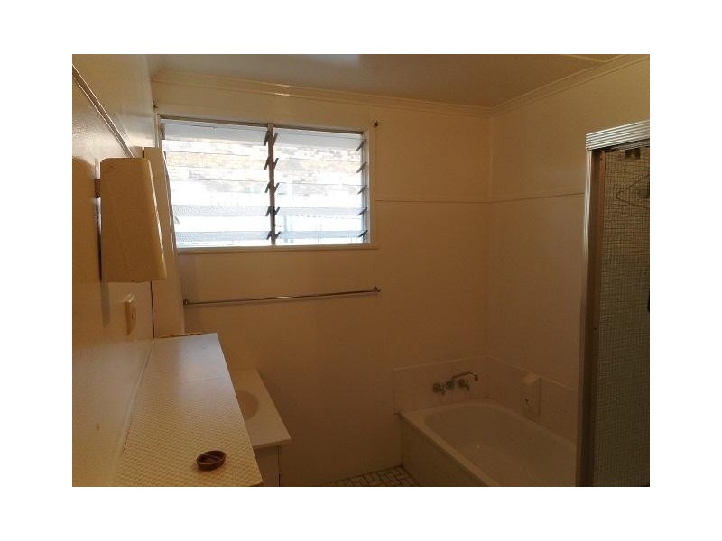 13 Pine Avenue, Beenleigh QLD 4207