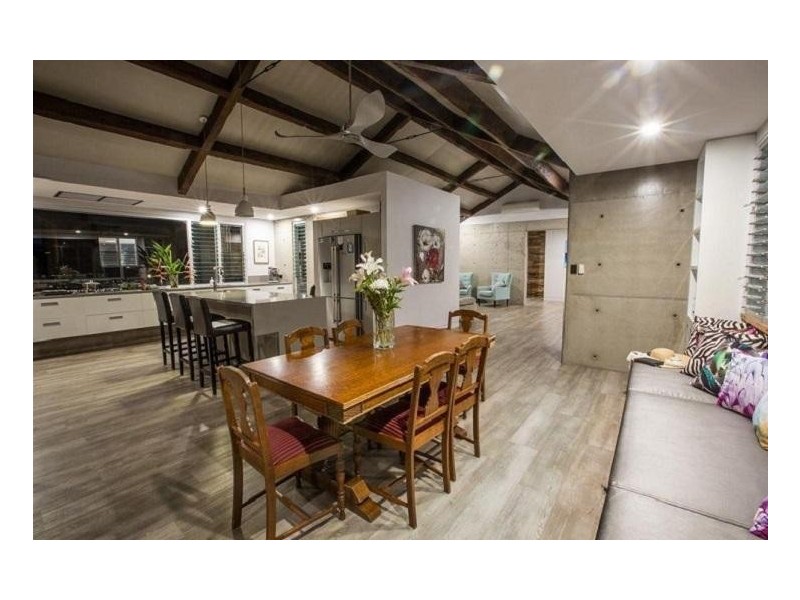 13 Voyager Street, South Mission Beach QLD 4852