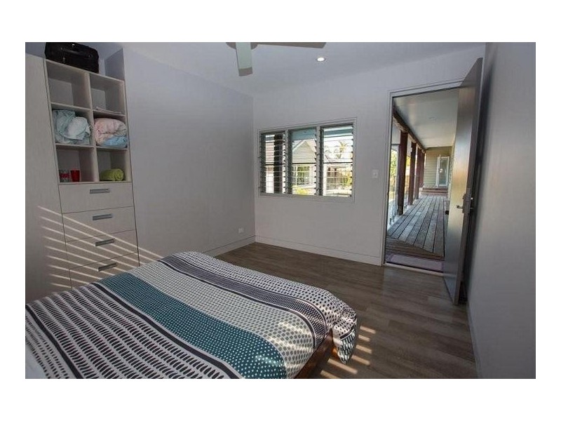 13 Voyager Street, South Mission Beach QLD 4852
