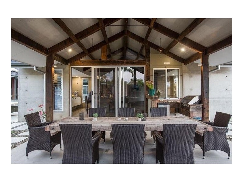 13 Voyager Street, South Mission Beach QLD 4852