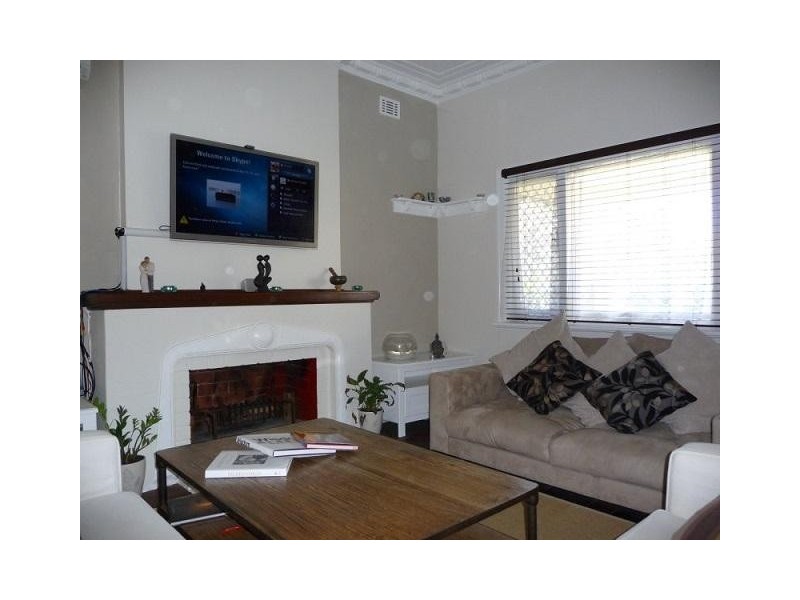 21 Fitzroy Road, Rivervale WA 6103